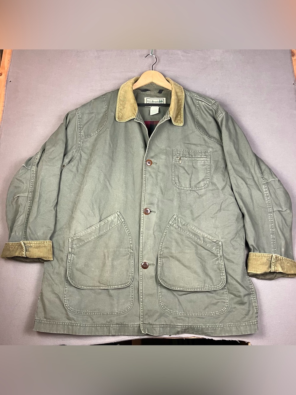 L.L. Bean Men’s Size XXL Green Flannel Lined Chore Barn Field Coat Corduroy. In